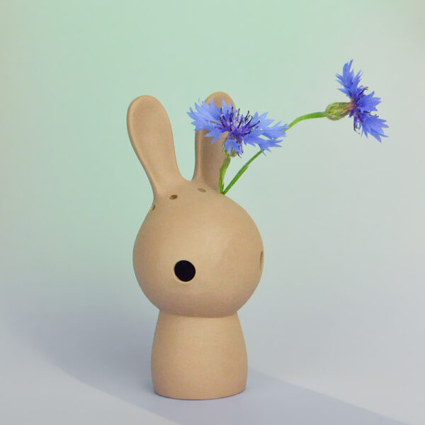 bunny vase, colour light brown